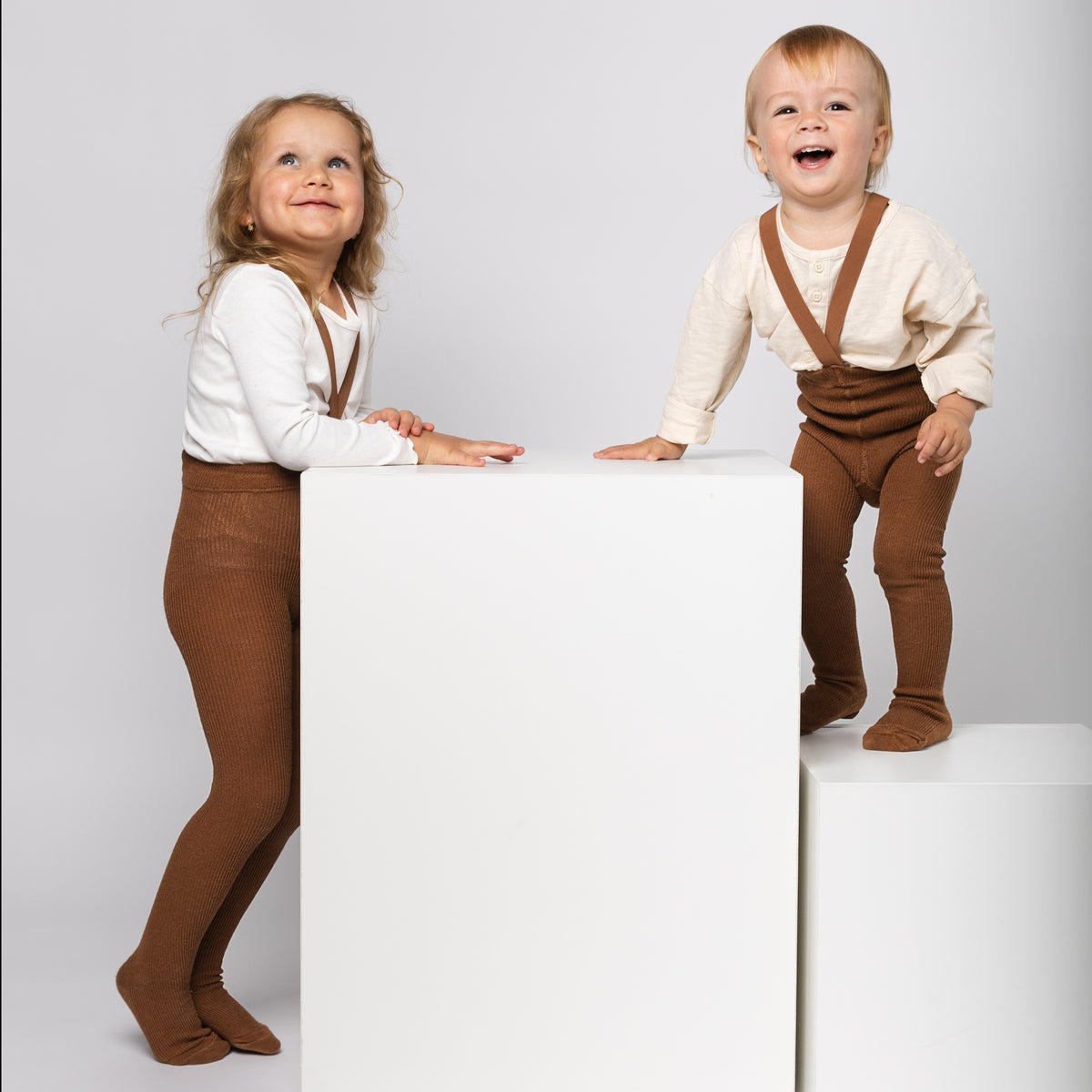 Collant con bretelle – Nocciola (con lana di baby alpaca)