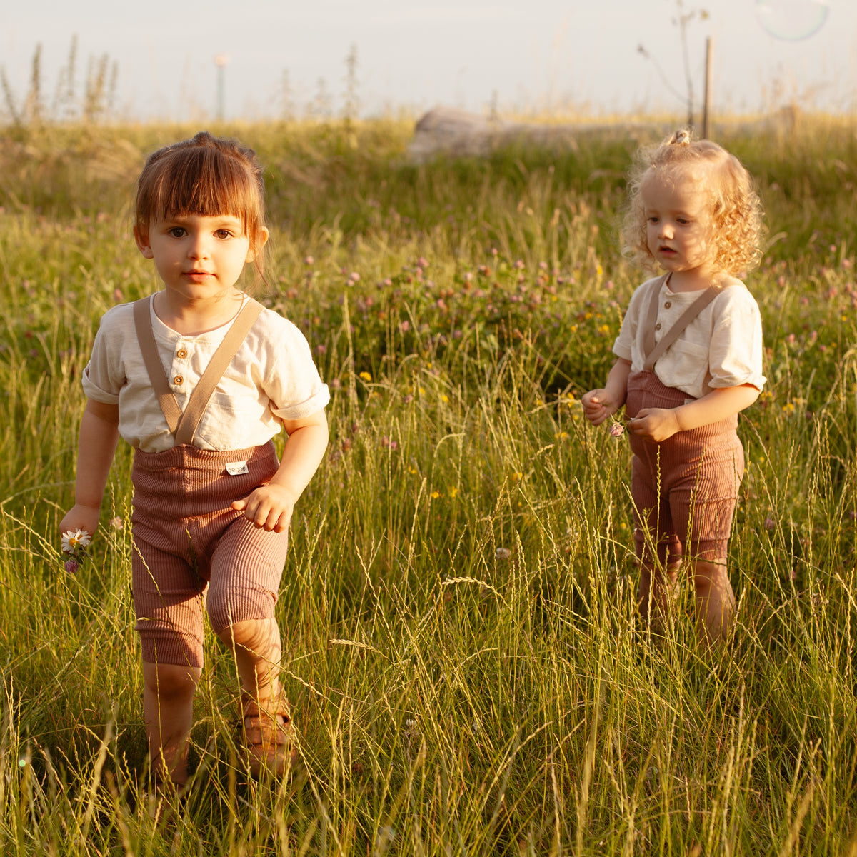 Pantaloncini con bretelle - Rosa polverosa