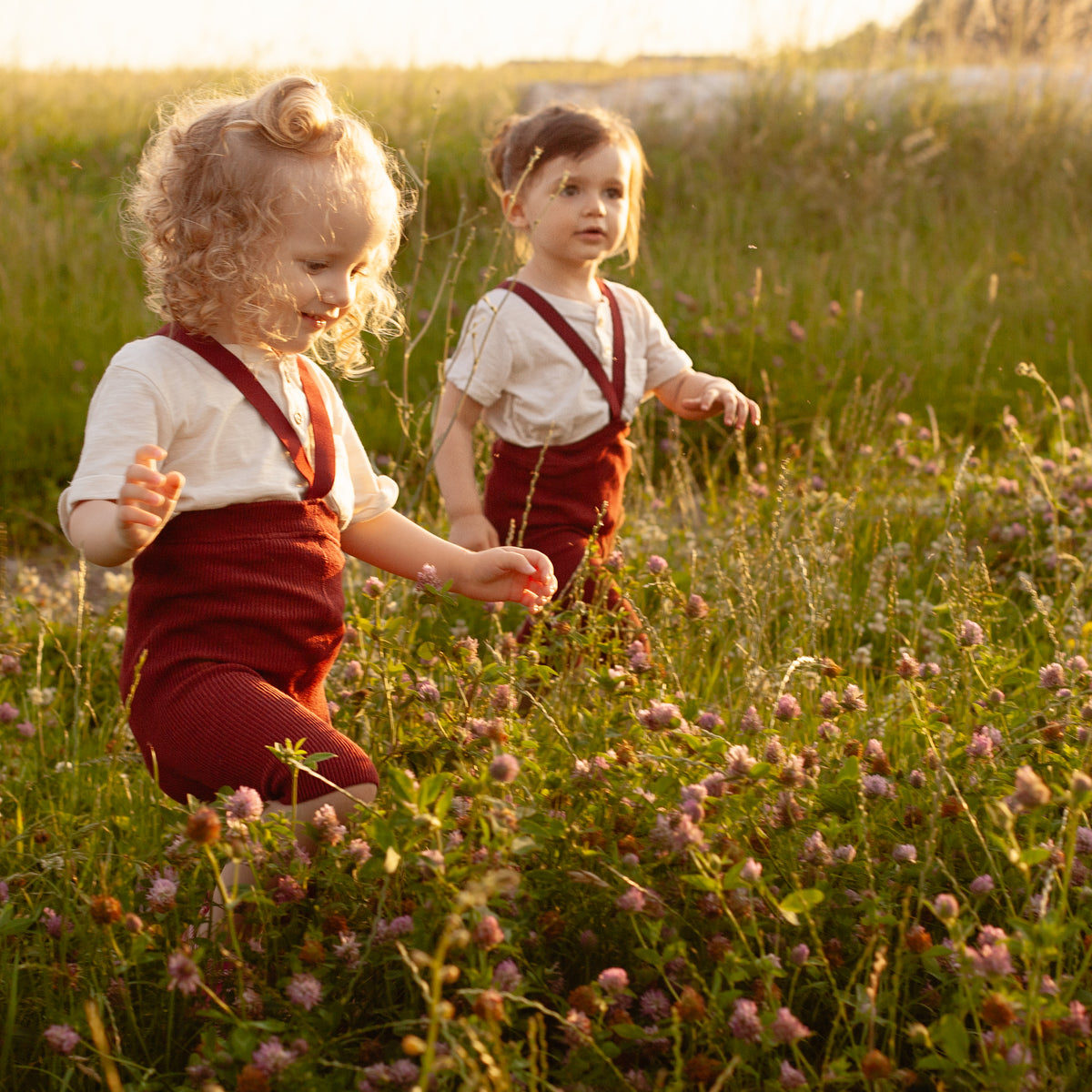 Pantaloncini con bretelle - Ciliegia Borgogna