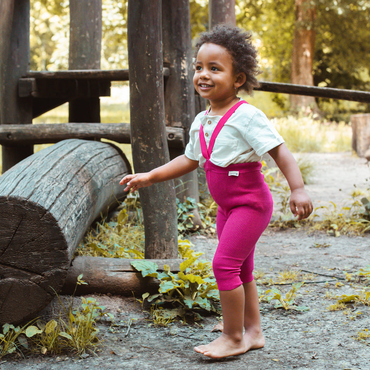 Pantaloncini con bretelle - Magenta
